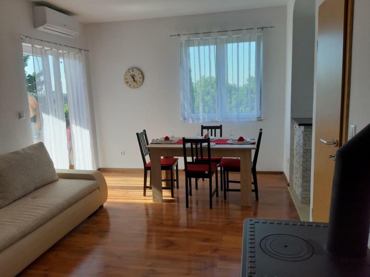 Apartman Igy 빈쿠란 외부 사진